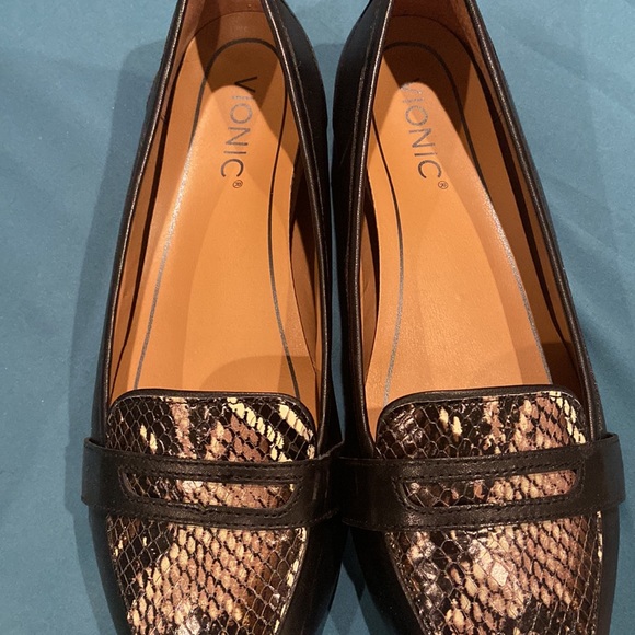 Vionic flats - Picture 2 of 7